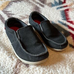 Cat and Jack slip on shoes size 1